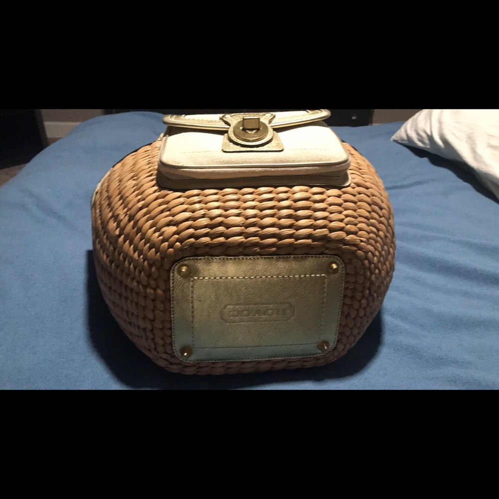 Purse - Picture 2 of 4